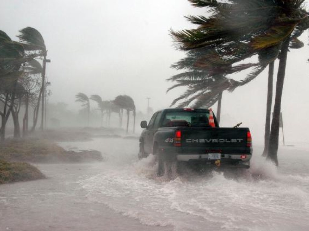 На Флориду налетел мощнейший ураган «Майкл»