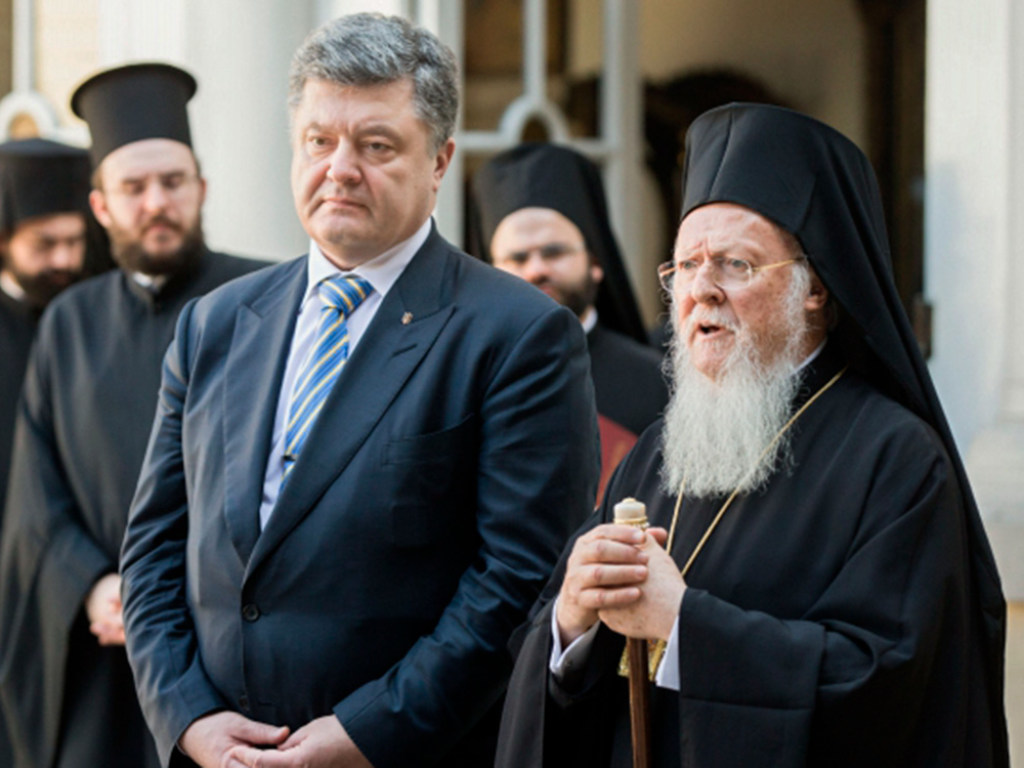 Синод Вселенского патриархата: Украинская церковь будет подчиняться Константинополю