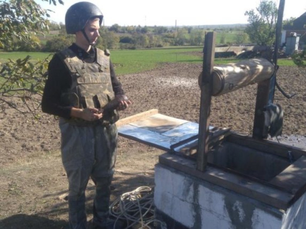 В Запорожской области в колодце нашли мину (ФОТО)