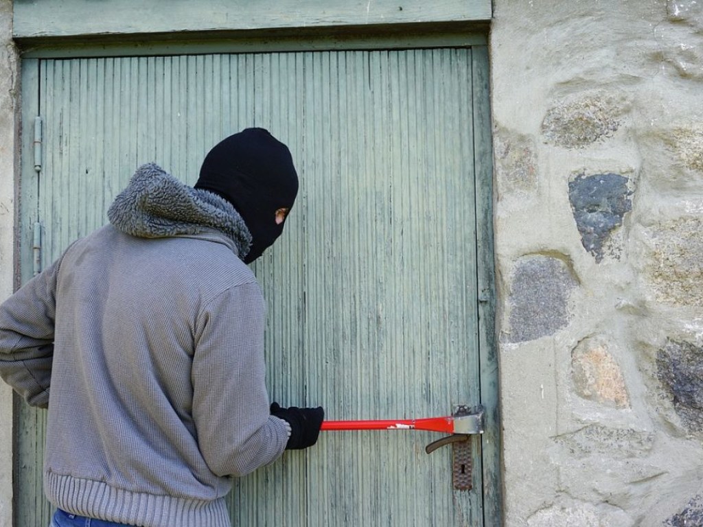 В Киевской области ограбили дачный дом