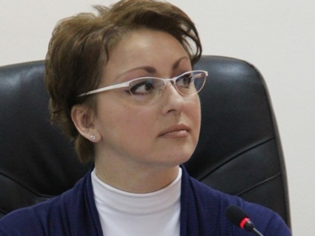 «Ешьте макароны»: Министр труда оскандалилась с заявлением и была уволена
