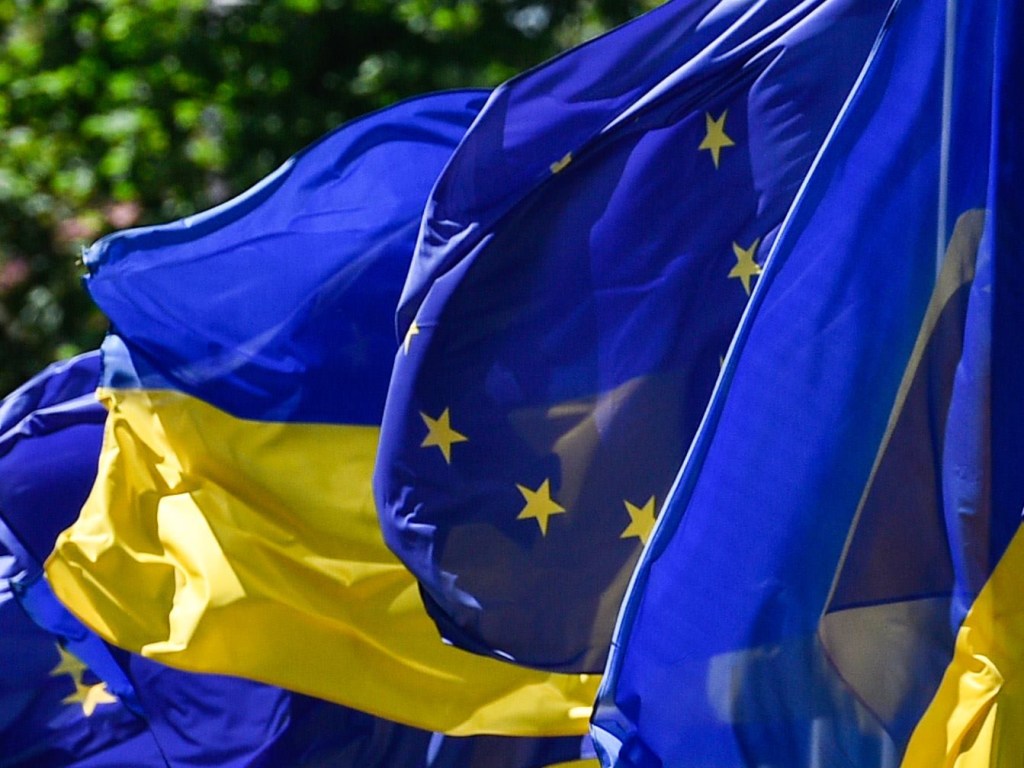 Евросоюз советует Украине передать в «Венецианку» законопроект о языках