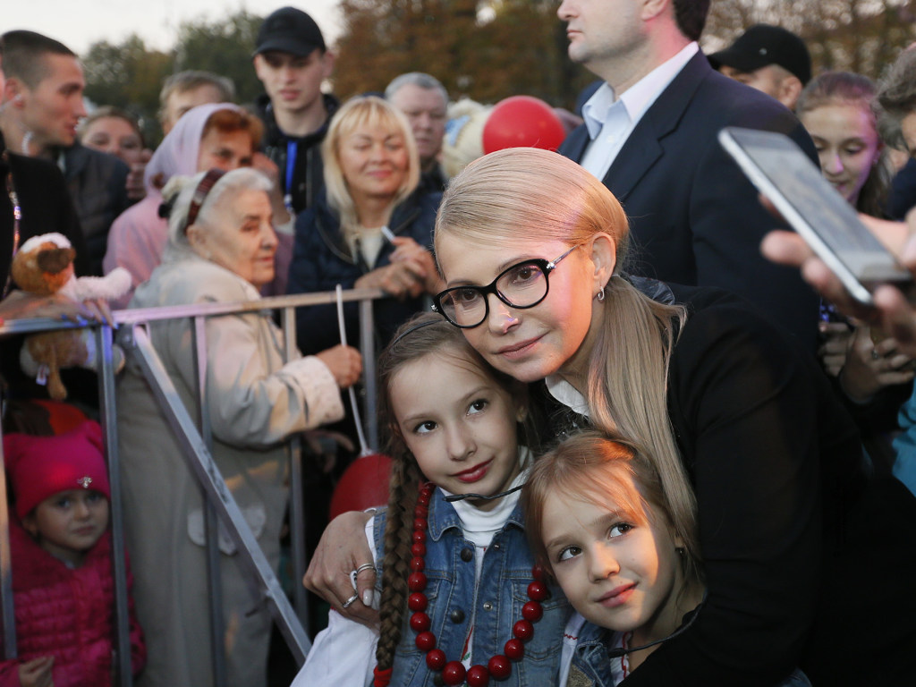 Тимошенко пообещала горнякам восстановить престиж шахтерского труда