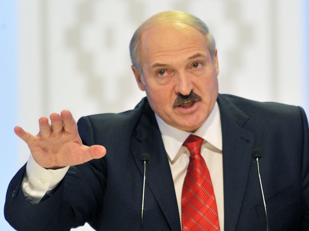 Президент Лукашенко выступил против Украины из-за автокефалии