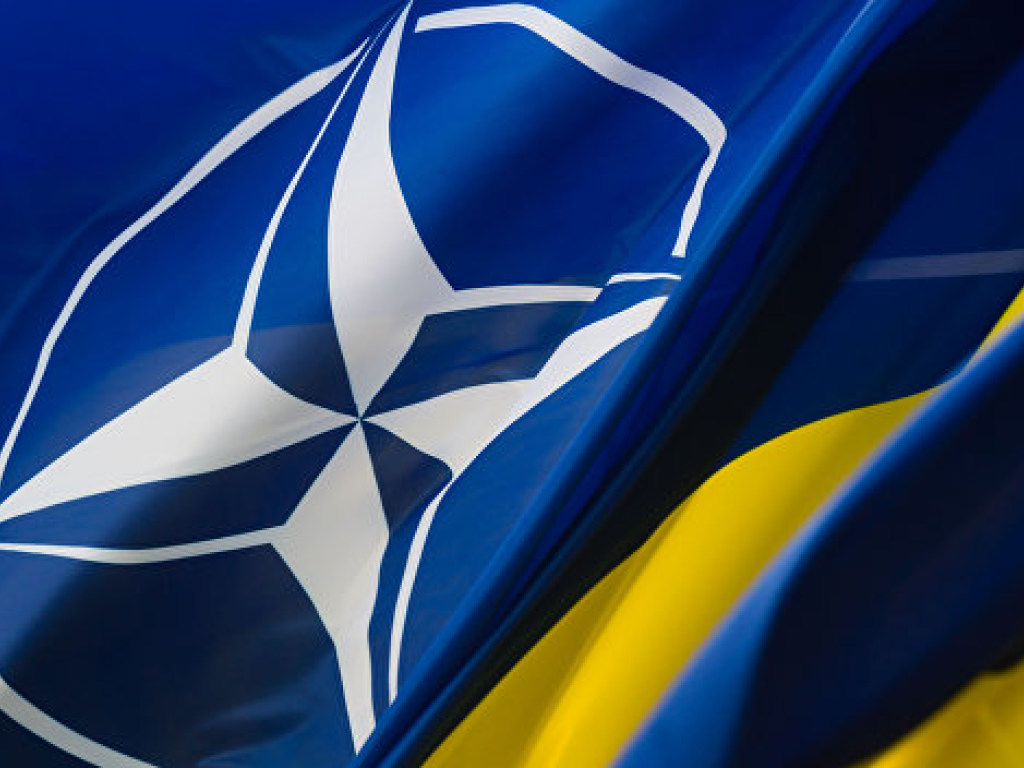 Украина пожаловалась на Венгрию в НАТО