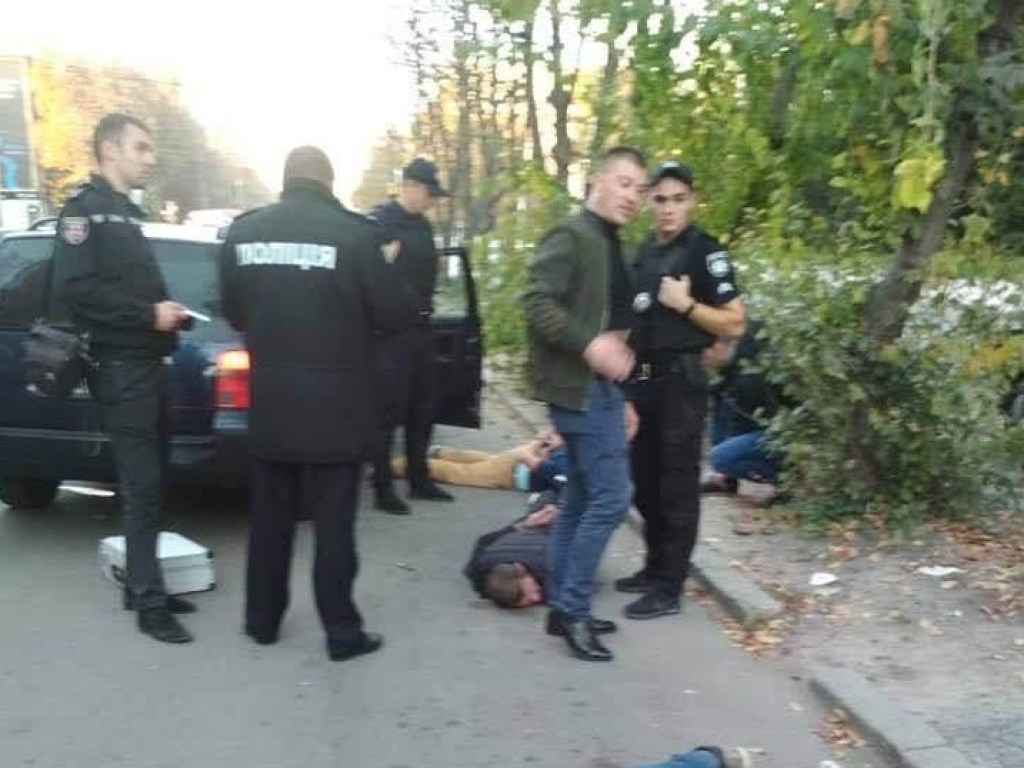 В Виннице полиция задержала банду автомобильных грабителей (ФОТО)