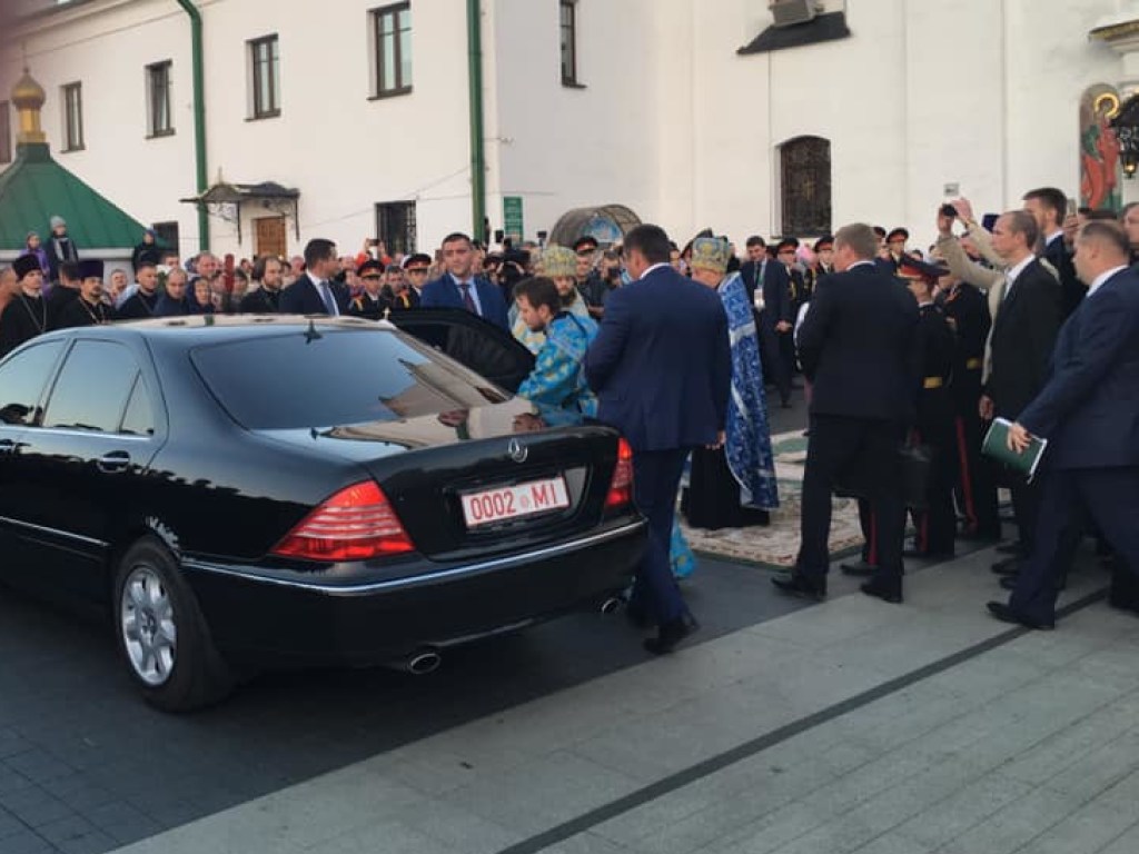Священник из Беларуси поплатился за публикацию фото охраны патриарха Кирилла