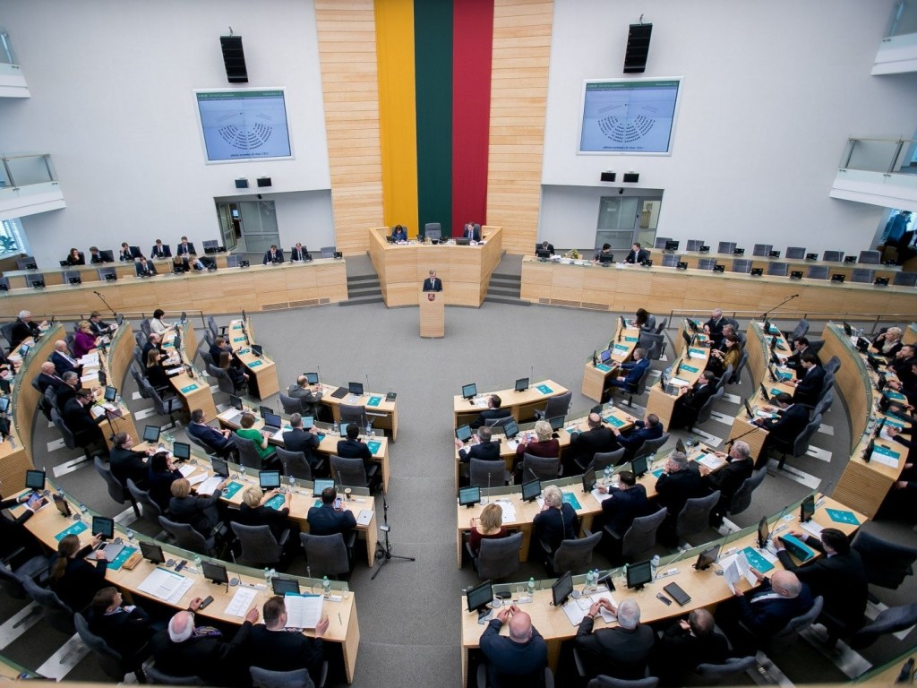 Сейм Литвы объявил референдум о двойном гражданстве