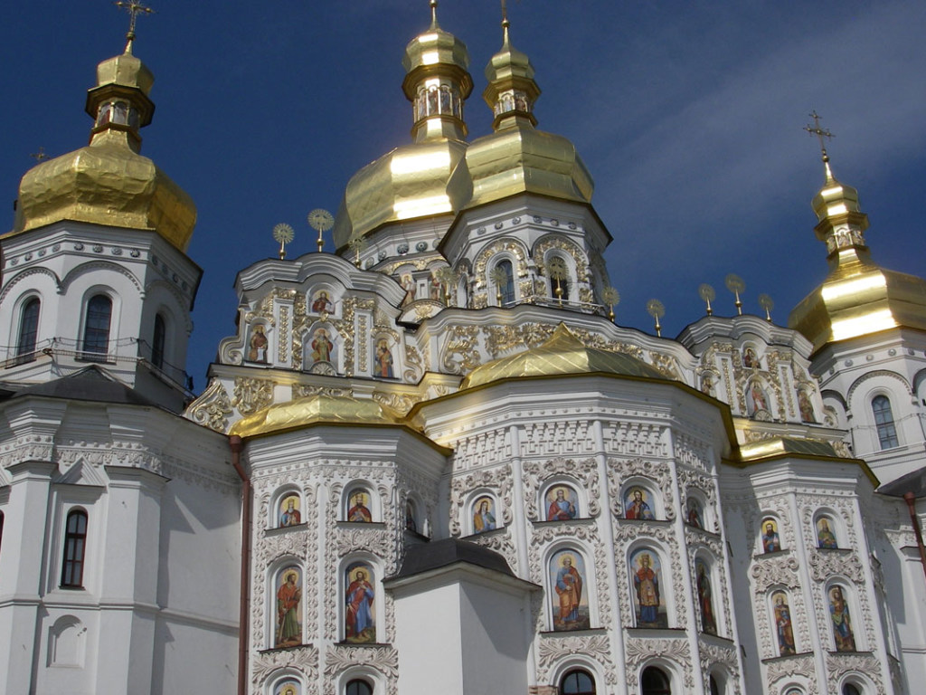 Украинский парламент раскалывает украинское общество по религиозному признаку – экс-нардеп