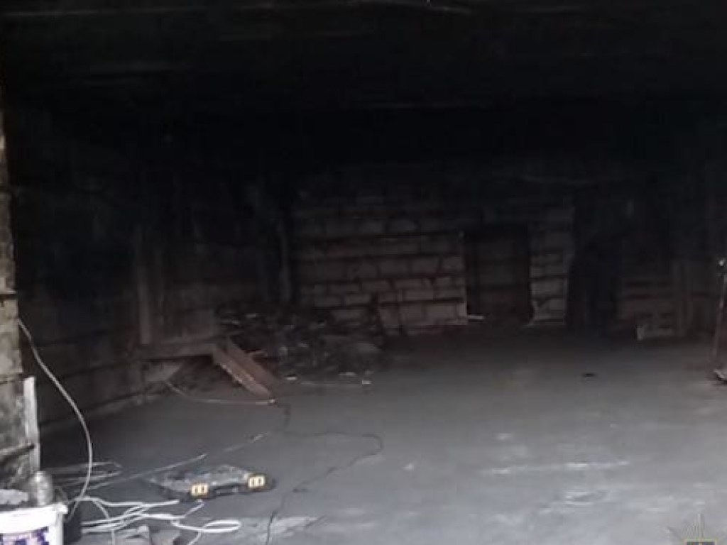 В Киеве мужчина убил знакомого и залил тело бетоном (ФОТО)