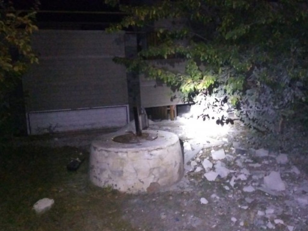 Ночью в Николаеве неизвестные задействовали гранату в жилом квартале (ФОТО)