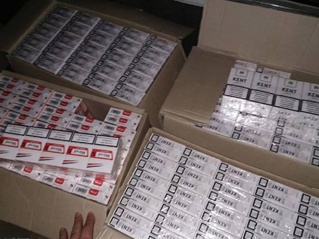 На Донбассе изъяли крупную партию контрабандных сигарет на 300 тысяч гривен (ФОТО)