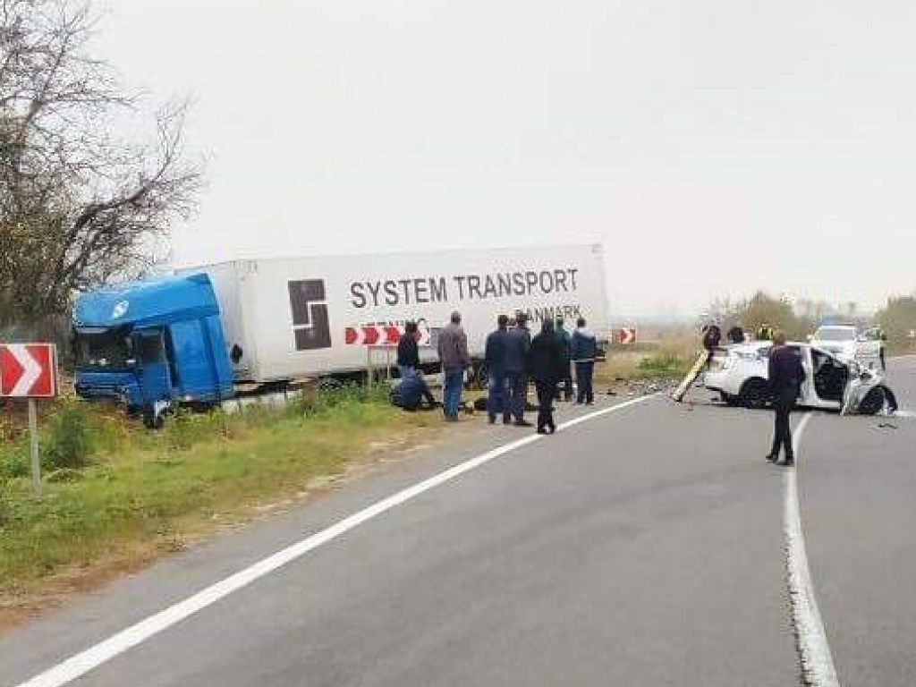 Смертельное ДТП на Львовщине: Копы нарушили ПДД перед столкновением с грузовиком &#8212; ОГА