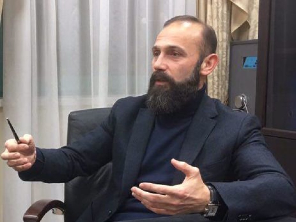 Гнап: Экс-судья ВХСУ Артур Емельянов отказался идти на войну