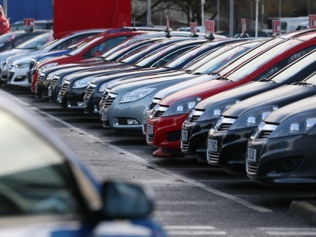 В Украине вырос импорт легковых автомобилей