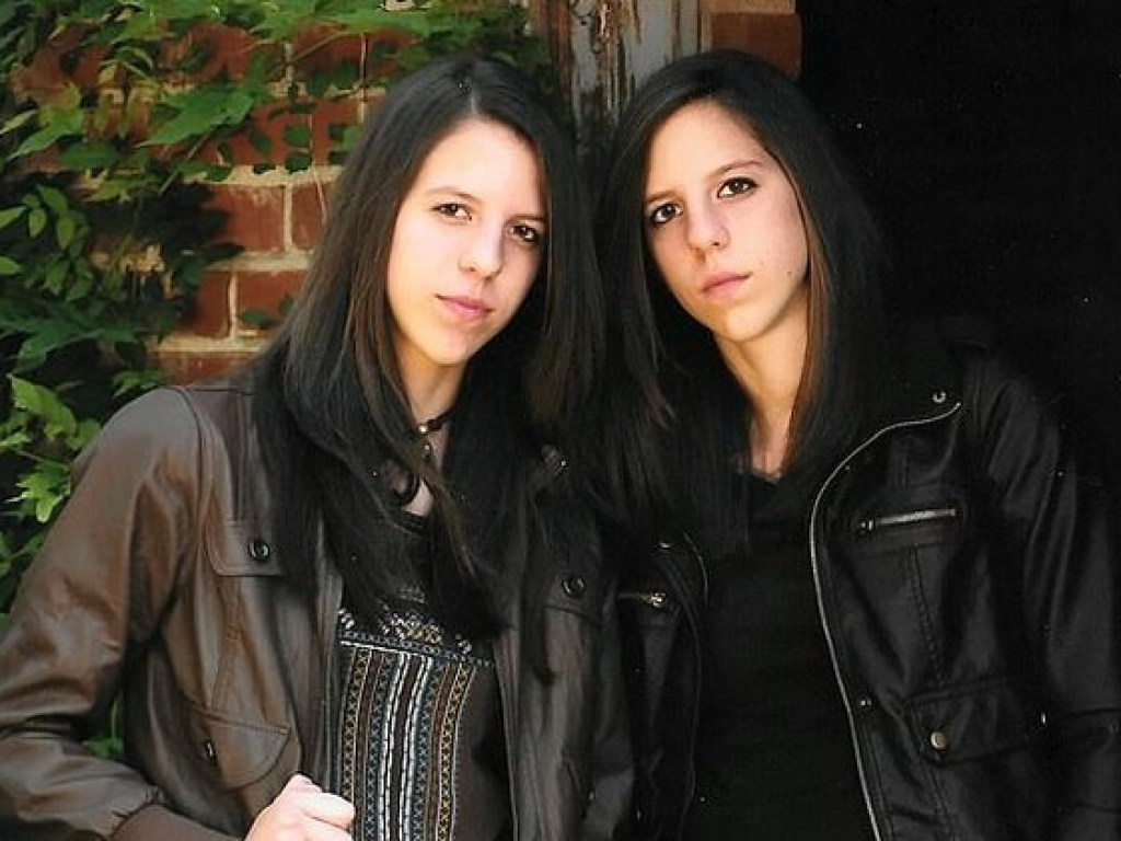 Сестры-близнецы сменили пол и превратились в братьев (ФОТО)
