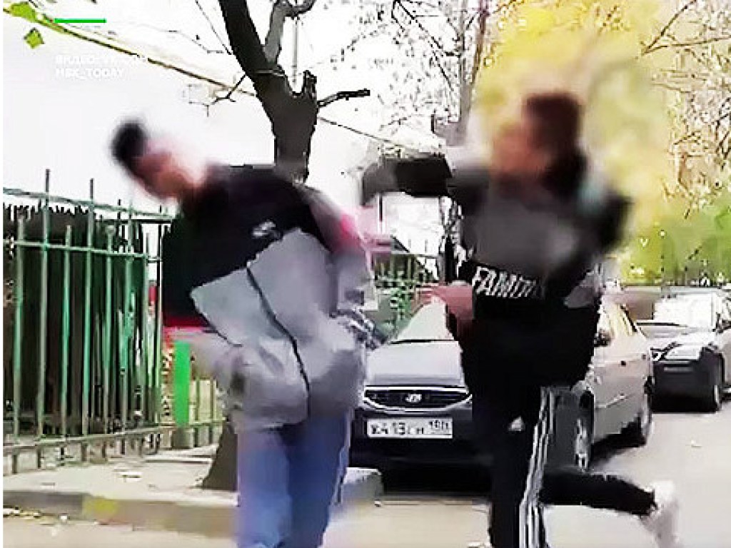 Московские школьники зверски избили сверстника (ВИДЕО)