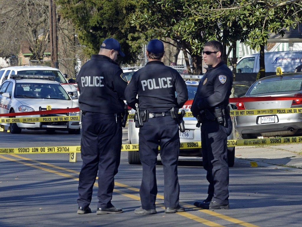 Стрельба в синагоге в США: количество жертв увеличилось до 8 человек