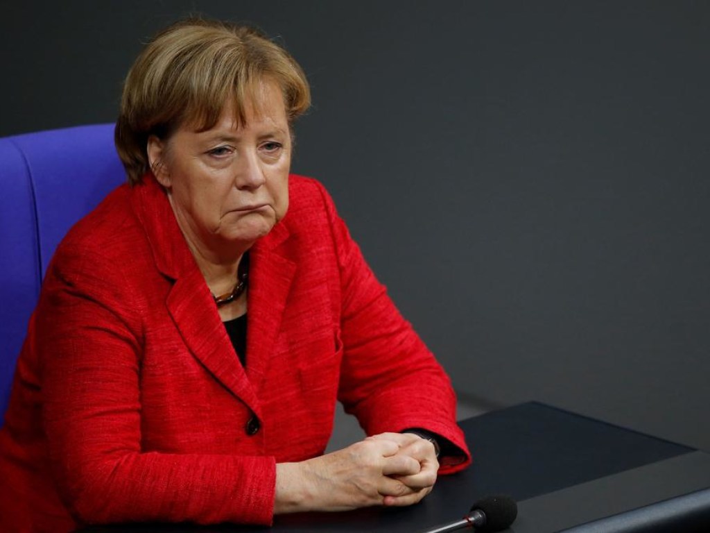 Партия Меркель обновила антирекорд