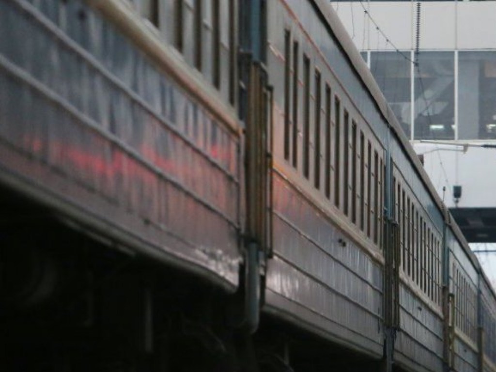 Интимный инцидент в поезде «Укразализныци»: журналисты добились комментариев от правоохранителей