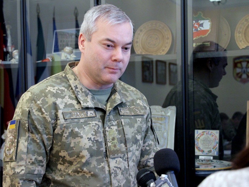 У ВСУ нет задания освобождать города Донбасса &#8212; командующий ООС