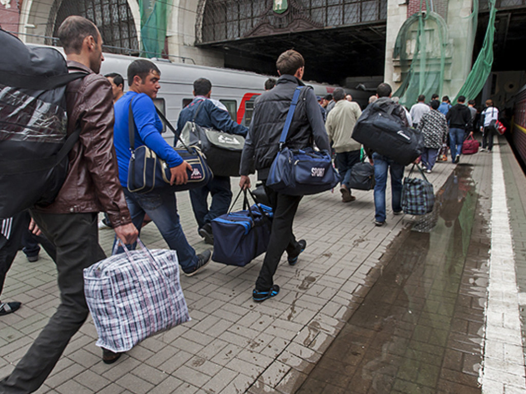 В Польше уменьшается количество трудовых мигрантов из Украины &#8212; СМИ