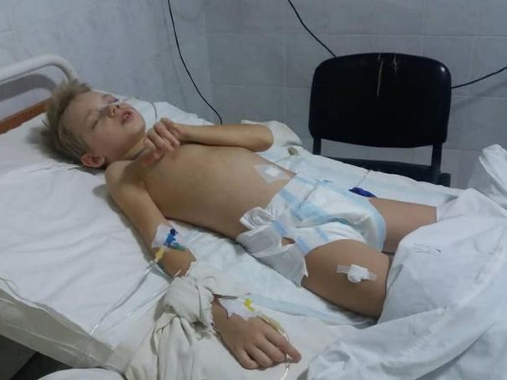 Шокирующая халатность врачей: В Запорожской области ребенок едва не умер от действий медиков (ФОТО)