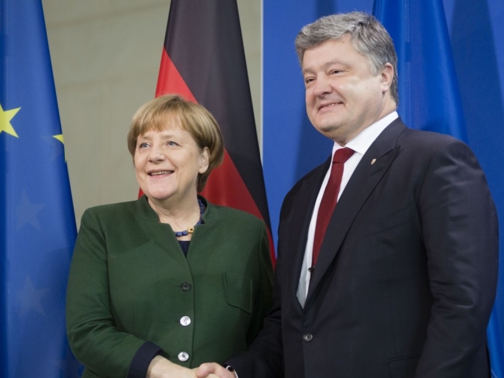 Европейский эксперт: визит Меркель в Киев не является свидетельством поддержки Германией курса Порошенко 