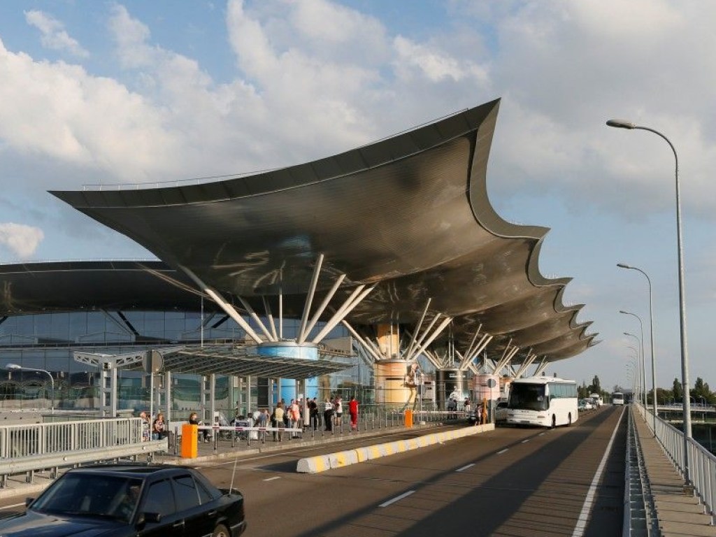 «Борисполь» угодил в ТОП-10 худших аэропортов в мире