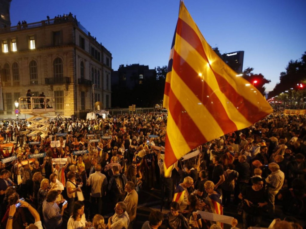 Генпрокуратура Испании смягчила обвинения в отношении лидеров движения Каталонии за независимость