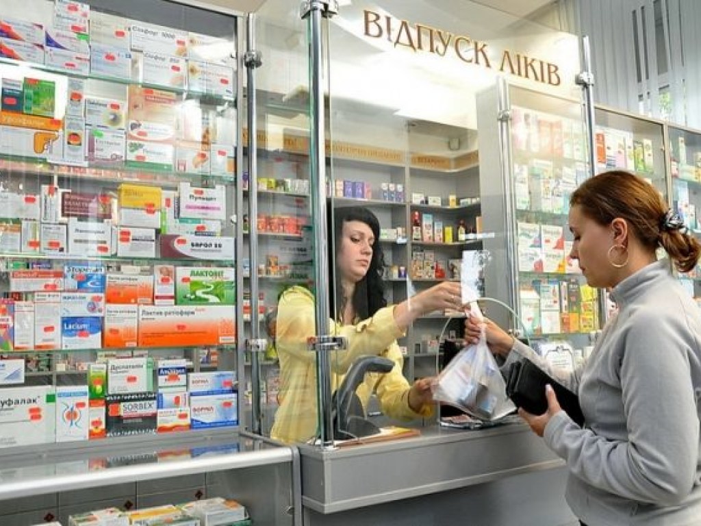 Сокращение аптечных сетей убьет конкуренцию на рынке и приведет к повышению цен на лекарства для населения &#8212; эксперт