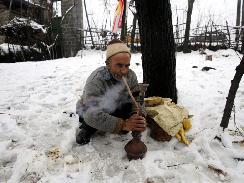 Индию впервые замело снегом за 10 лет: невероятные фото