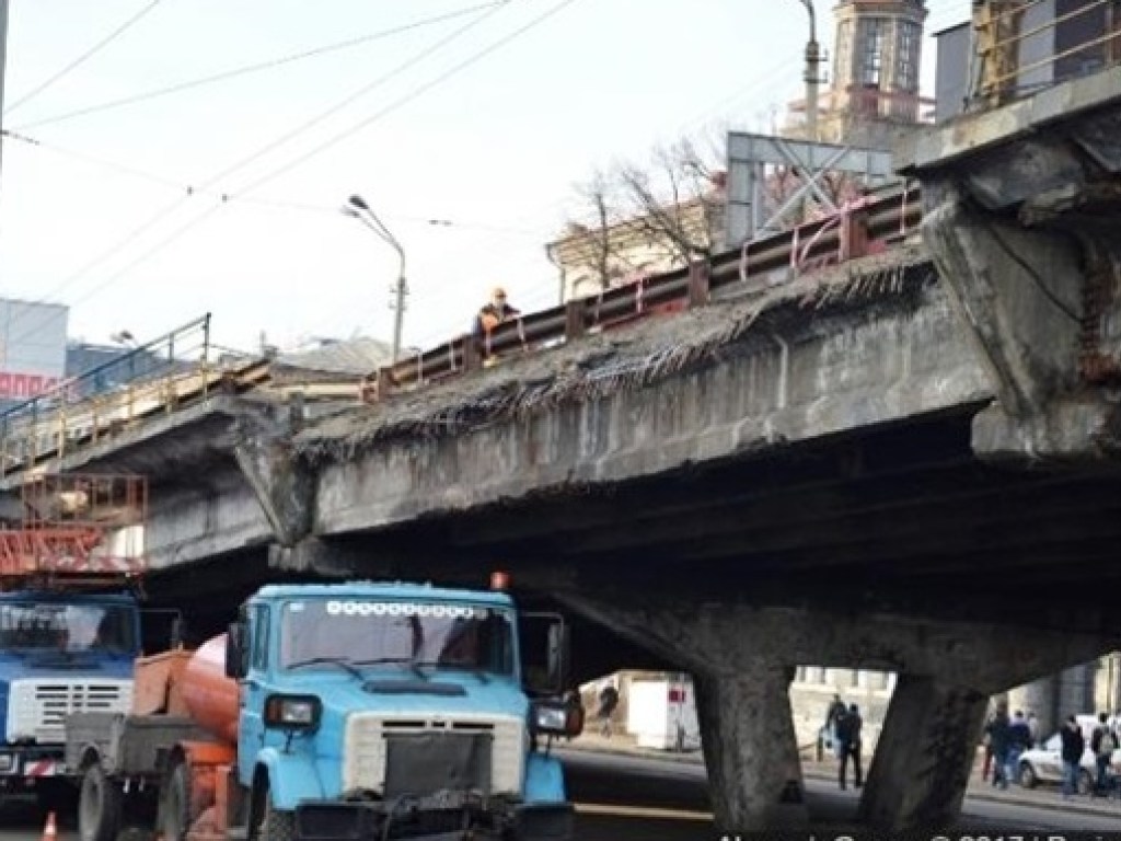 Снос Шулявского моста опять перенесли