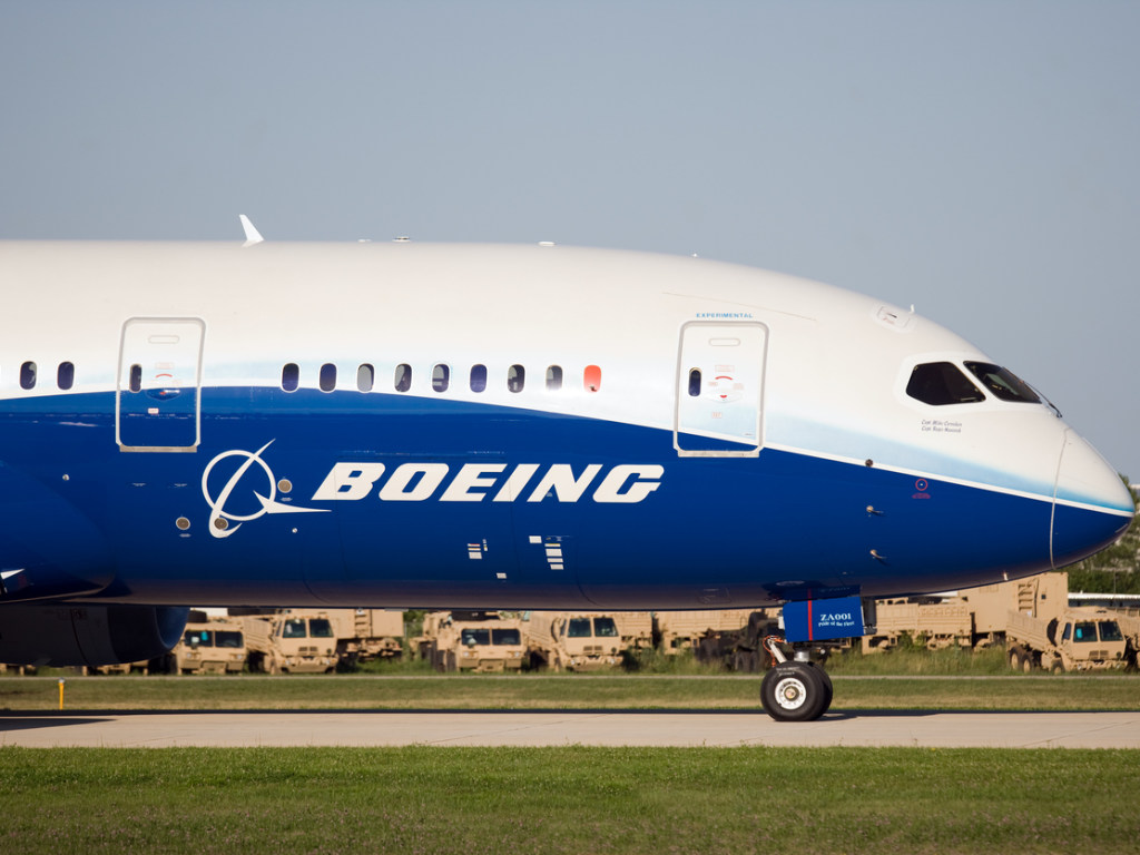 Автоматический срыв в пике: В новых Boeing обнаружена опасная уязвимость