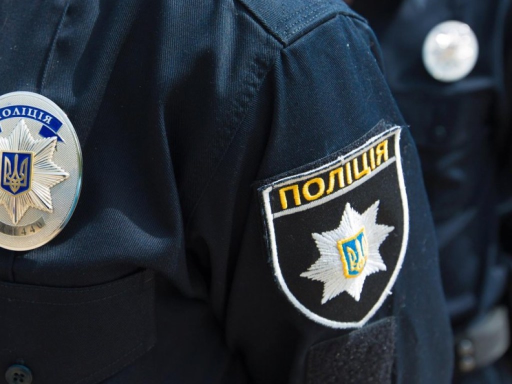 В Николаеве во время задержания пьяного водителя патрульному сломали челюсть (ВИДЕО)