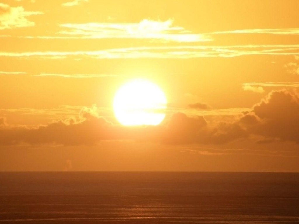 Огромной огненный диск у Солнца напугал жителя Индии (ФОТО, ВИДЕО)
