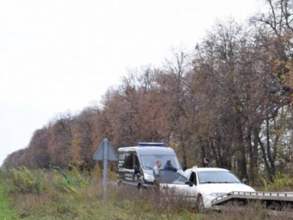 В Винницкой области полицейские задержали преступника, который побил беременную девушку (ФОТО)