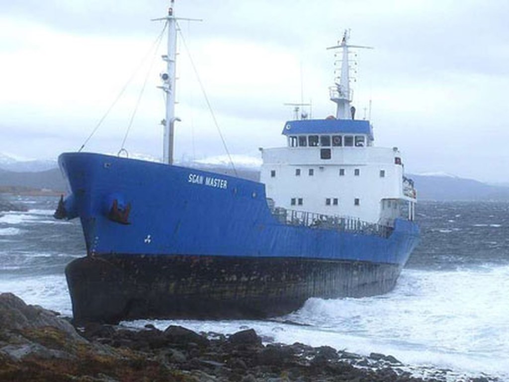 У берегов Норвегии столкнулись нефтяной танкер и военный фрегат