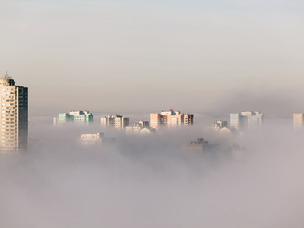 Сильный туман задерживает отправку самолетов из столичных аэропортов