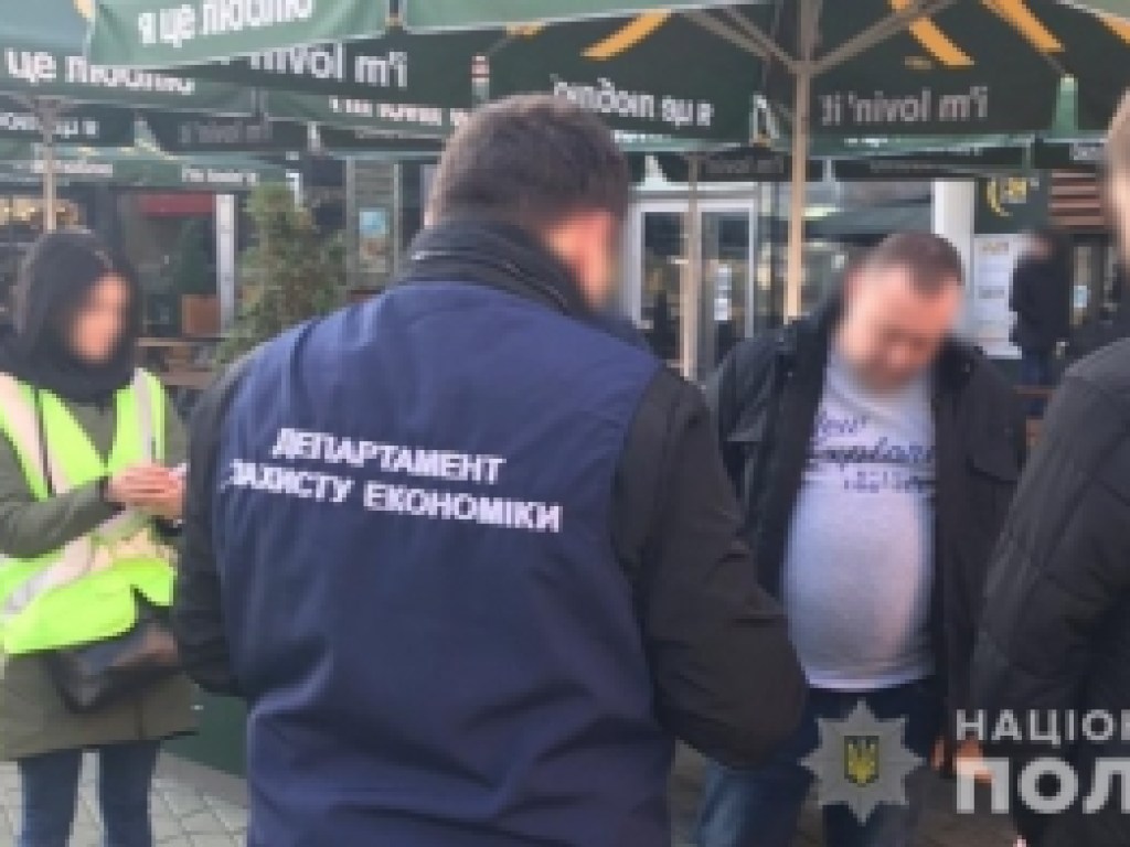 В Киеве разоблачили банду чиновников, «крышевавших» парковочный бизнес (ФОТО)
