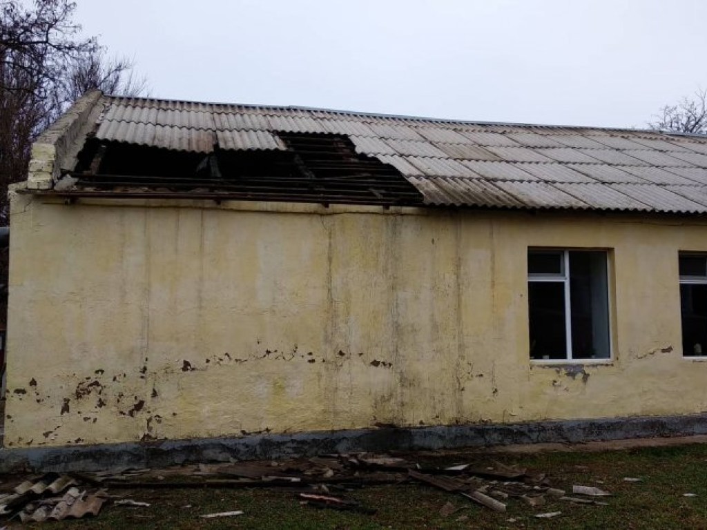 На Николаевщине горел психоневрологический интернат: больных эвакуировали (ФОТО)