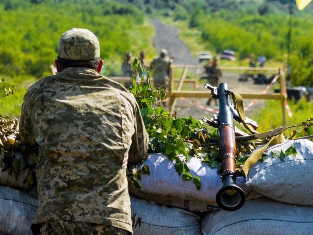 Штаб ООС: за день на Донбассе позиции ВСУ противник обстрелял 4 раза