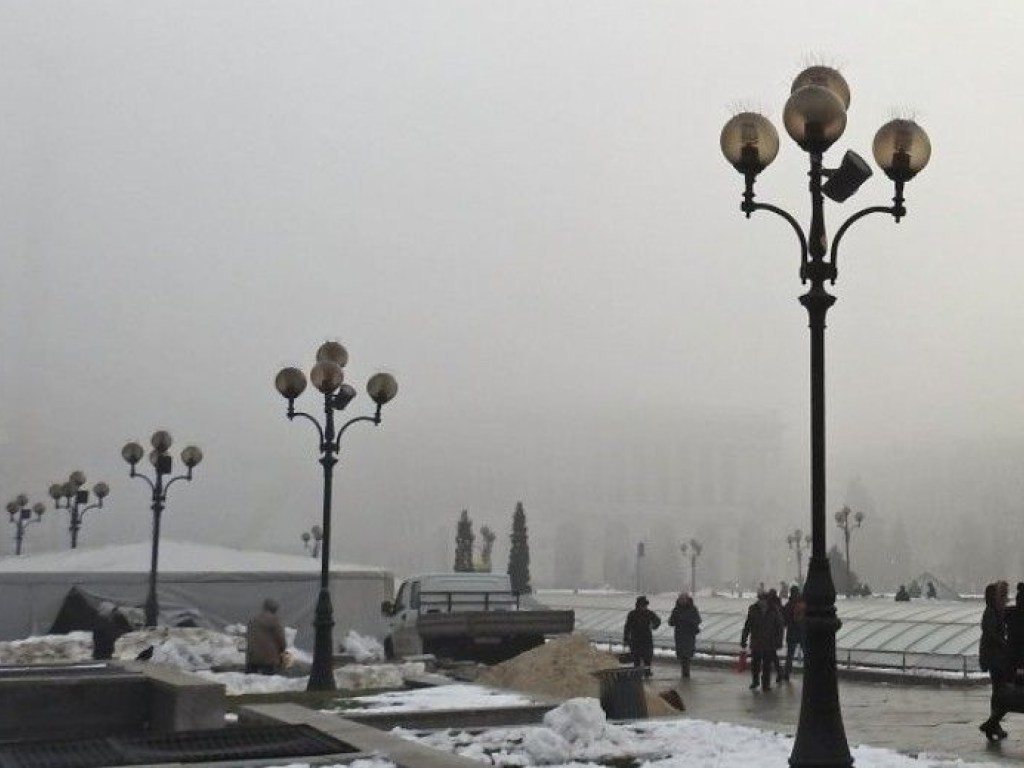 На Киев надвигается густой туман