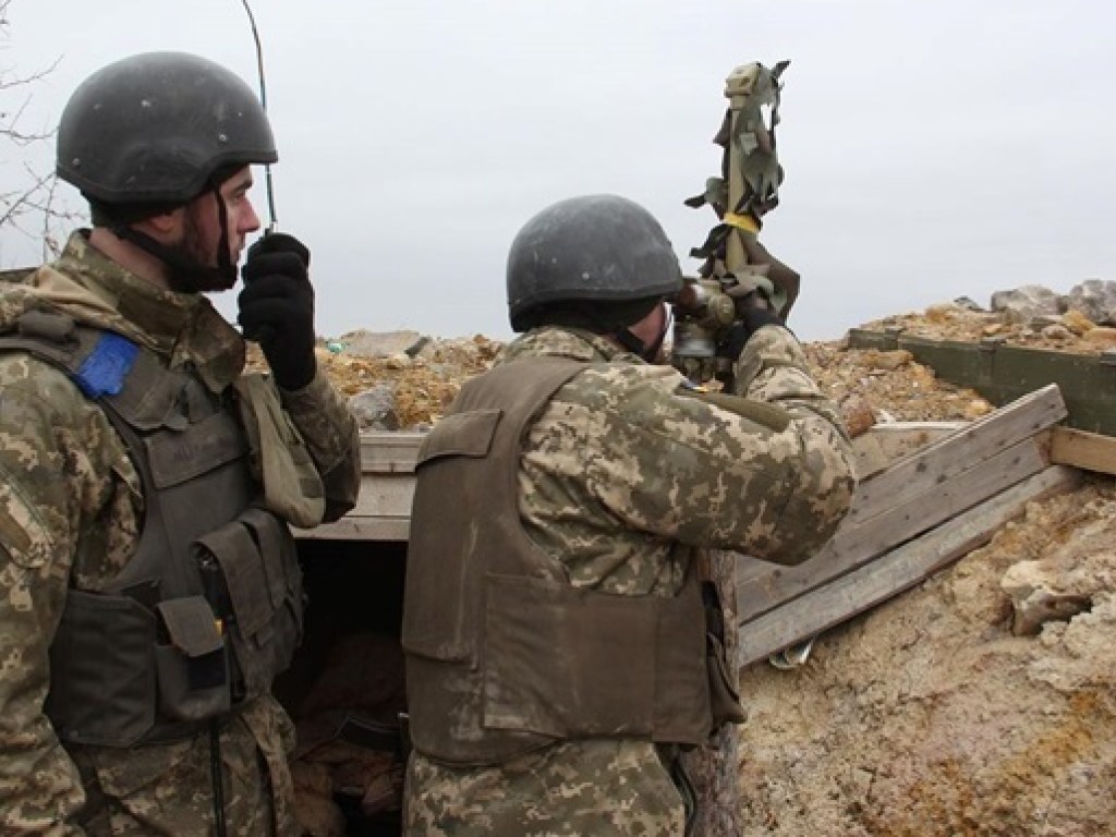 На Донбассе боевики 16 раз обстреляли позиции ВСУ, ранен один украинский военный