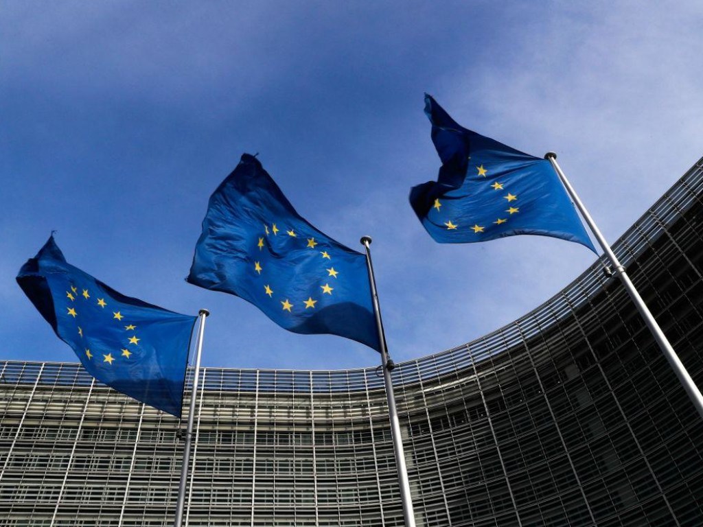 ЕС призвал Украину и Россию провести обмен заложниками до конца года