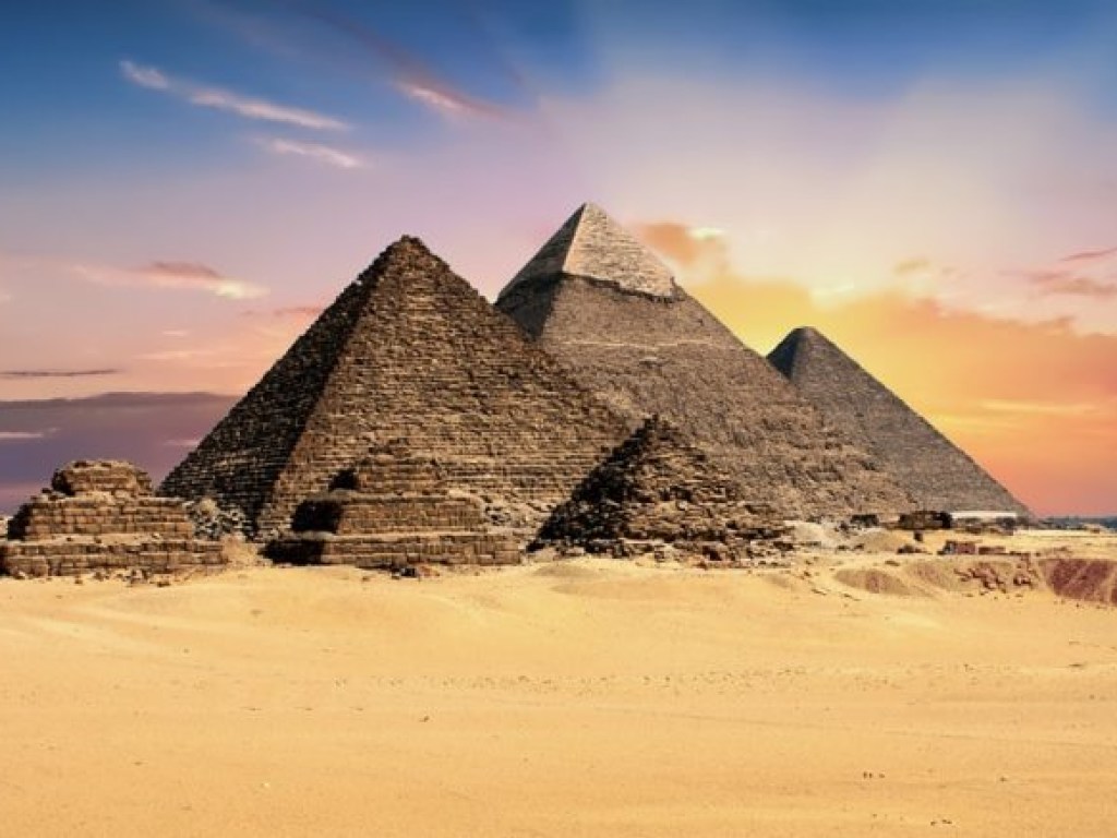 Рисунки в пирамиде Хеопса повергли в шок ученых (ФОТО)