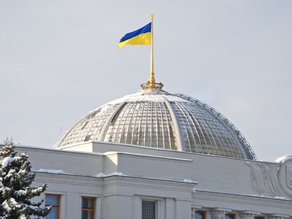 Украинская власть не к месту отчиталась о миллионных затратах на купол Рады – политолог