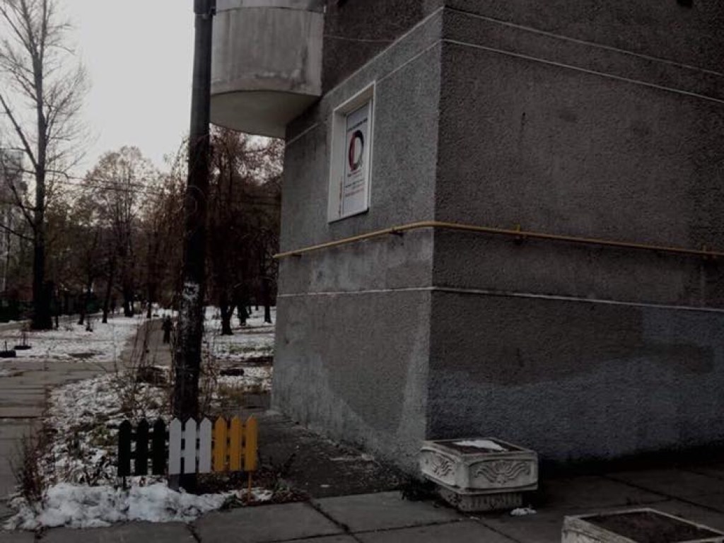 В Киеве на Окипной женщина из-за развода повесилась на глазах у маленького ребенка