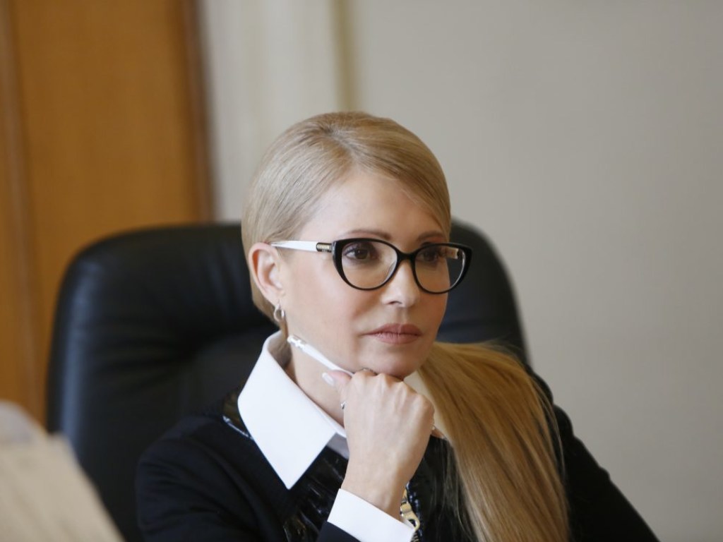 Тимошенко: Порошенко переписывает газовые месторождения на свое окружение и поэтому повысил цены на топливо