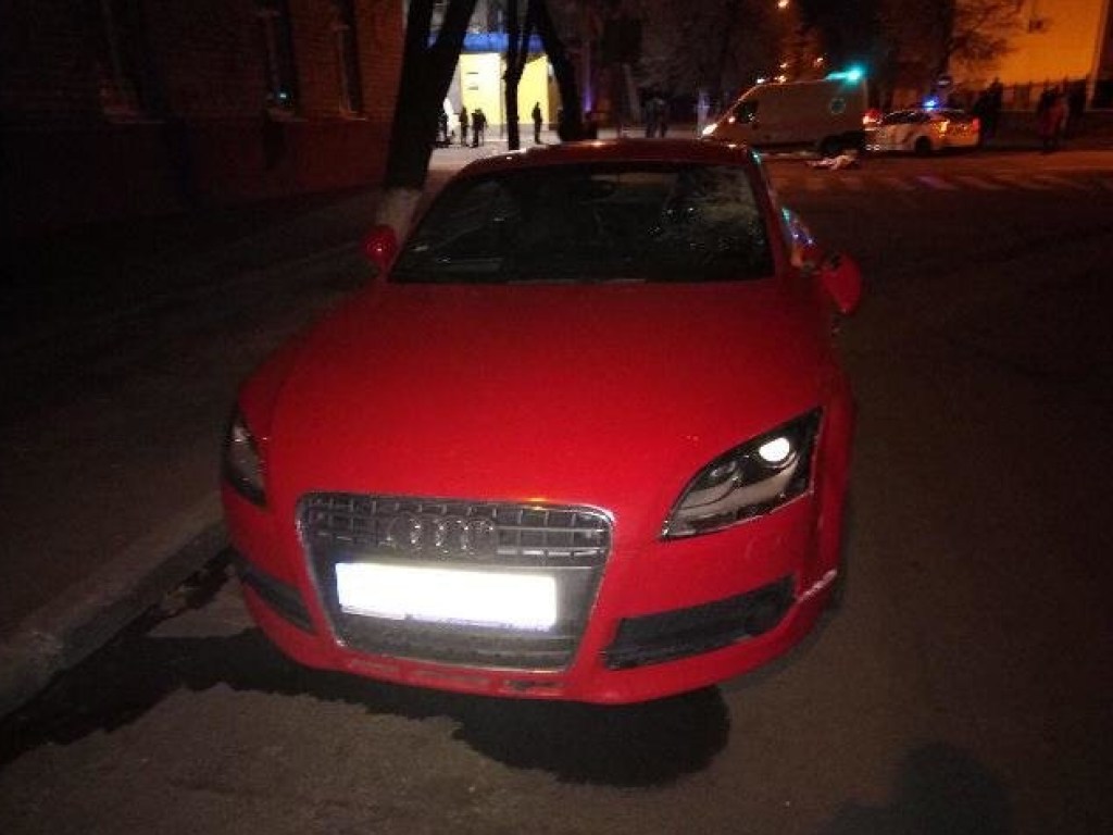 В Кременчуге Audi сбил мужчину на пешеходном переходе (ФОТО)
